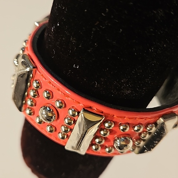 REBECCA MINKOFF Studded Hot Pink & Silvertone Snap on 7"L Bracelet - Picture 2 of 7